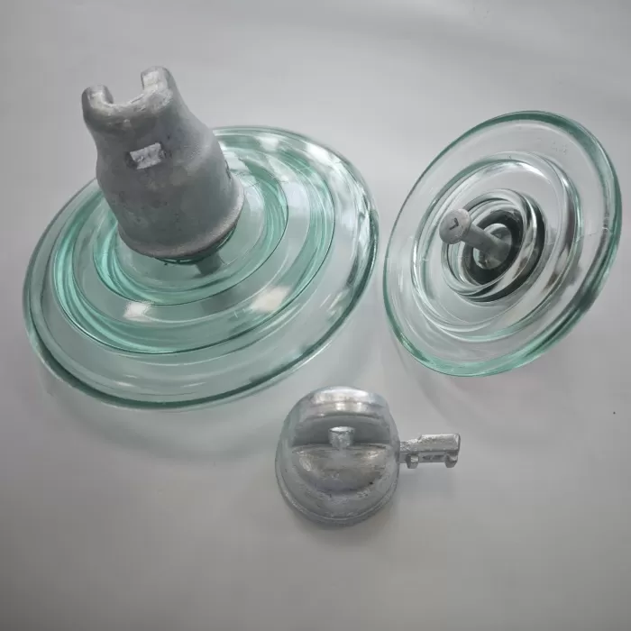 GLASS INSULATOR
